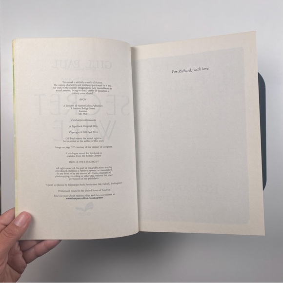 2/$25 - The Secret Wife by Gill Paul - Picture 6 of 11